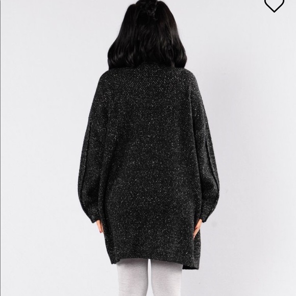 Oversized Cardigan - Picture 2 of 4